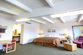 Days Inn by Wyndham Manitowoc