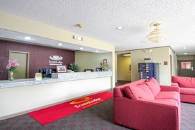 Days Inn by Wyndham Manitowoc