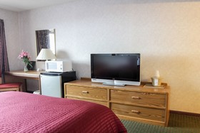 Days Inn by Wyndham Manitowoc