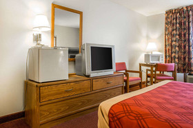 Travelodge by Wyndham Merrill