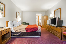 Travelodge by Wyndham Merrill