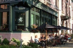 County Clare Irish Inn & Pub