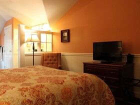 County Clare Irish Inn & Pub