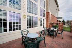 Holiday Inn Express & Suites Milwaukee Airport