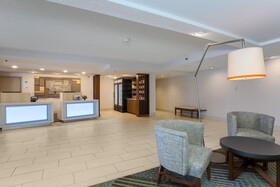 Holiday Inn Express Milwaukee-West Medical Center