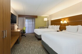 Holiday Inn Express Milwaukee-West Medical Center
