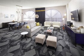 Saint Kate The Arts Hotel