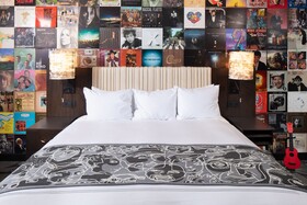 Saint Kate The Arts Hotel