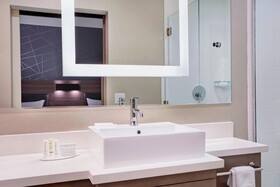 SpringHill Suites Milwaukee Downtown