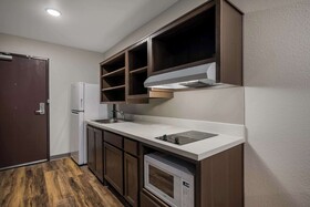 WoodSpring Suites Milwaukee Menomonee Falls