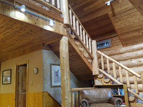 Katherine Lake Lodge