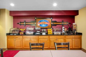 Baymont by Wyndham Mukwonago