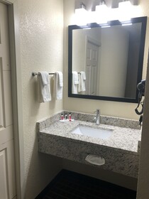 Baymont by Wyndham Mukwonago