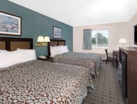 Days Inn by Wyndham Neenah