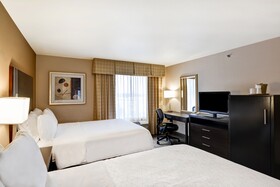 Holiday Inn Express Hotel & Suites Milwaukee - New Berlin