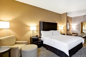 Holiday Inn Express Hotel & Suites Milwaukee - New Berlin