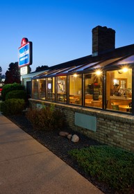 AmericInn by Wyndham New Richmond
