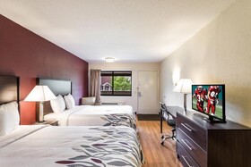 Red Roof Inn Milwaukee Airport