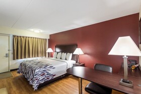 Red Roof Inn Milwaukee Airport