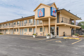 Motel 6 Oshkosh