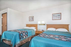 Super 8 by Wyndham Phillips