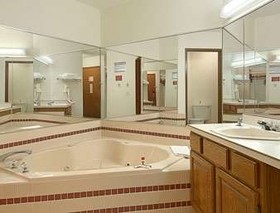 Super 8 by Wyndham Platteville