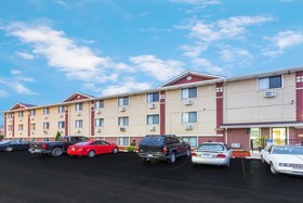 Super 8 by Wyndham Kenosha/Pleasant Prairie