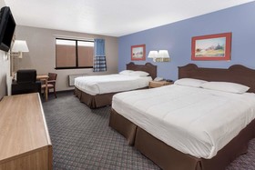 Super 8 by Wyndham Kenosha/Pleasant Prairie