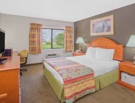 Days Inn by Wyndham Portage