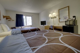 Super 8 by Wyndham Portage