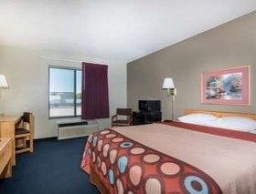 Super 8 by Wyndham Portage