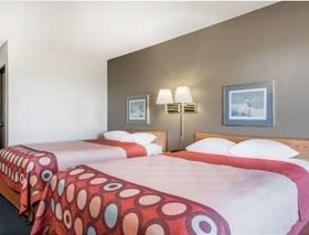 Super 8 by Wyndham Portage