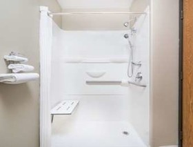 Super 8 by Wyndham Portage