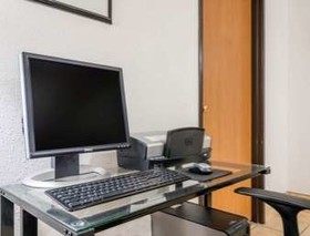 Super 8 by Wyndham Portage