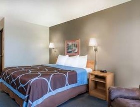 Super 8 by Wyndham Portage