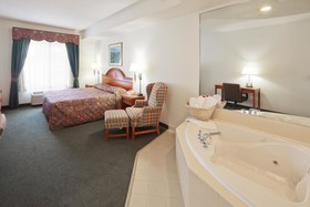 Country Inn & Suites by Radisson, Prairie du Chien, WI