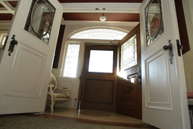 Christmas House Bed & Breakfast