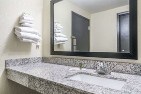 Super 8 by Wyndham Rice Lake