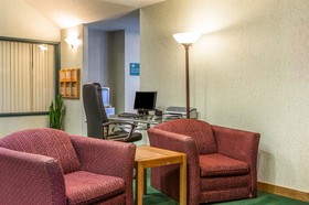 Econo Lodge Rothschild