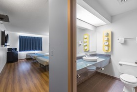 Motel 6 Rothschild, WI