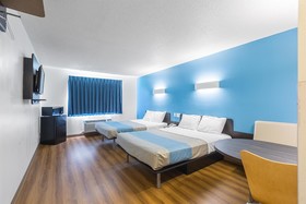 Motel 6 Rothschild, WI