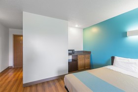 Motel 6 Rothschild, WI