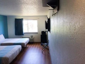 Motel 6 Rothschild, WI