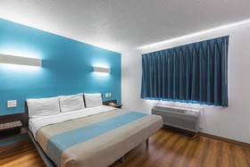 Motel 6 Rothschild, WI