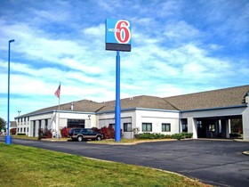 Motel 6 Rothschild, WI
