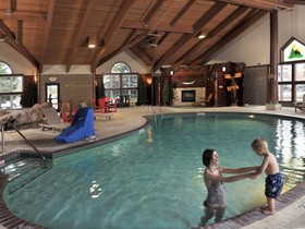 Cedar Creek Hotel Wausau - Rothschild