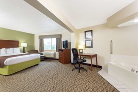 AmericInn by Wyndham Sheboygan