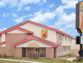 Super 8 by Wyndham Sheboygan WI