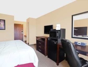 Super 8 by Wyndham Sheboygan WI