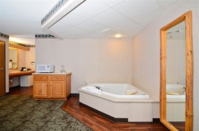 Best Western Northwoods Lodge